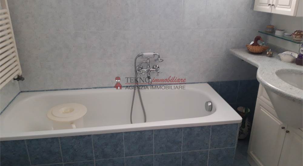 Photo 35
