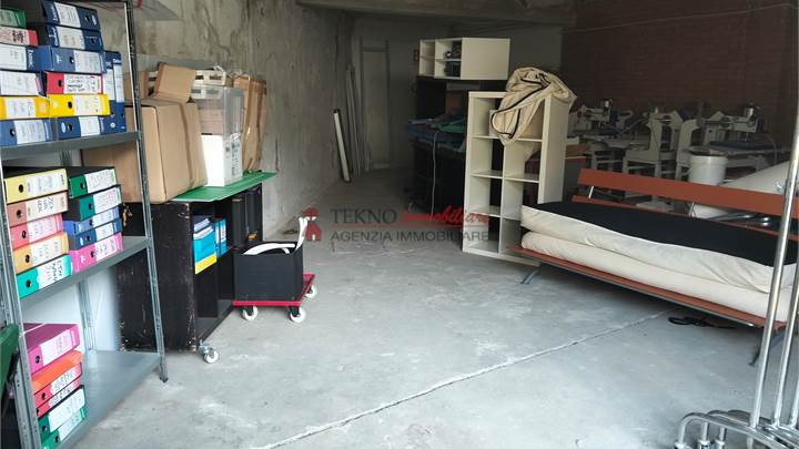 FIGLINE GARAGE MAGAZZINO