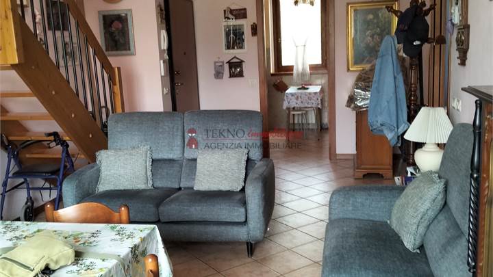 APPARTAMENTO CON INGRESSO A DUE