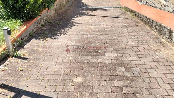FAELLA VIALE VENDITA COMPLESSIVA DI DUE APPARTAMENTI